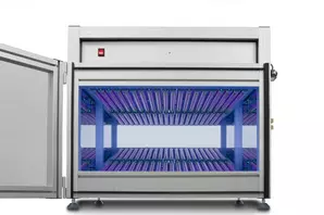 UV-Prüfkammer für beidseitige Bestrahlung
