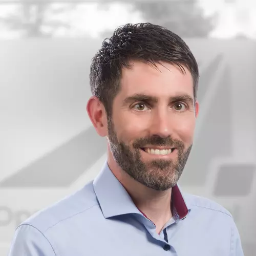 Dr. Mark Paravia