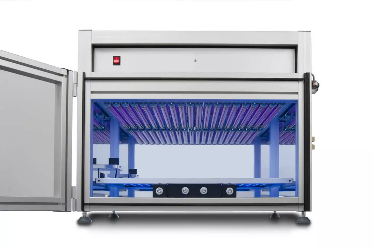 große UV-Testkammer BS-04 für Photostabiltät